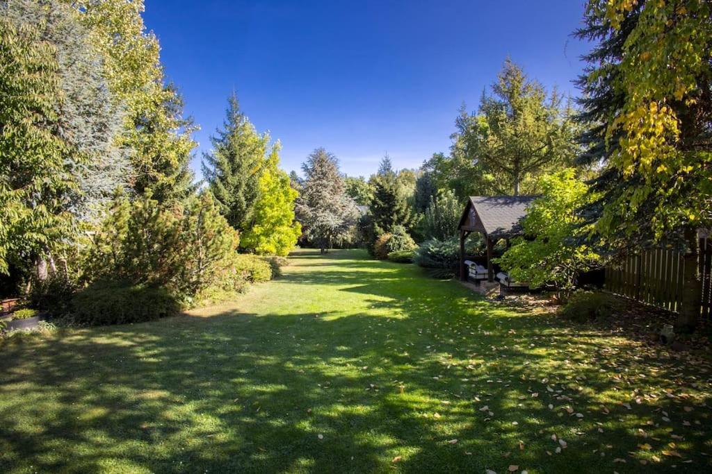 7 Bedroom Secluded Villa Close To Prague Ржичани Экстерьер фото
