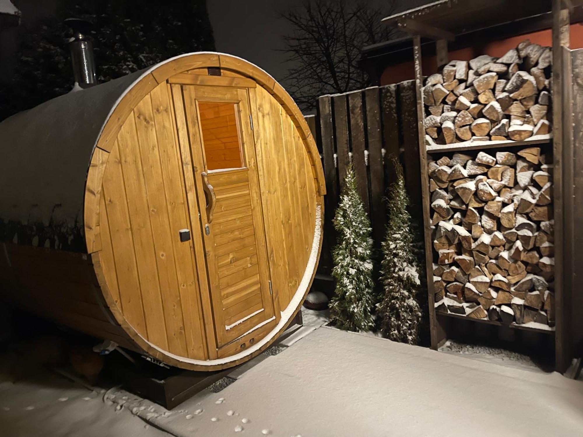 7 Bedroom Secluded Villa Close To Prague Ржичани Экстерьер фото